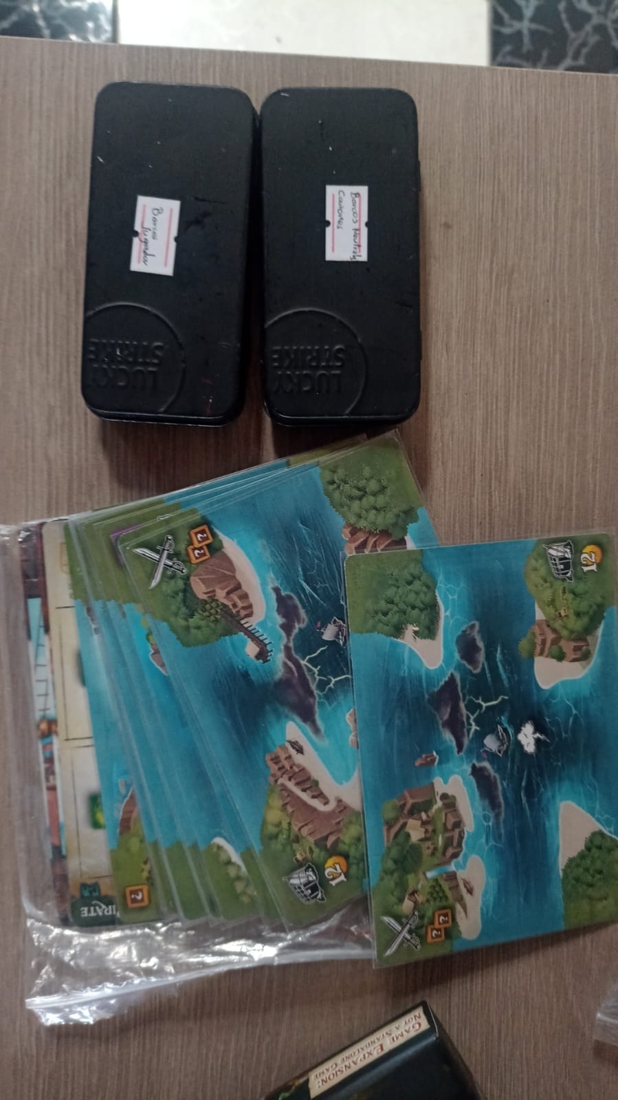 Tiny Epic Pirates