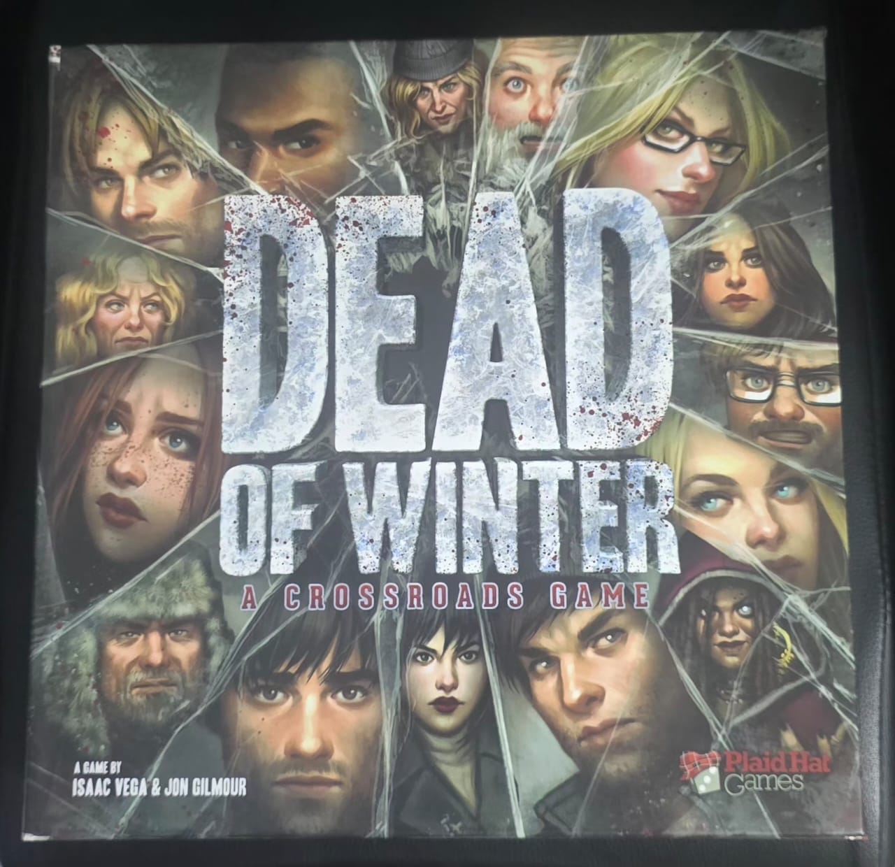 Dead of Winter: A Crossroads Game